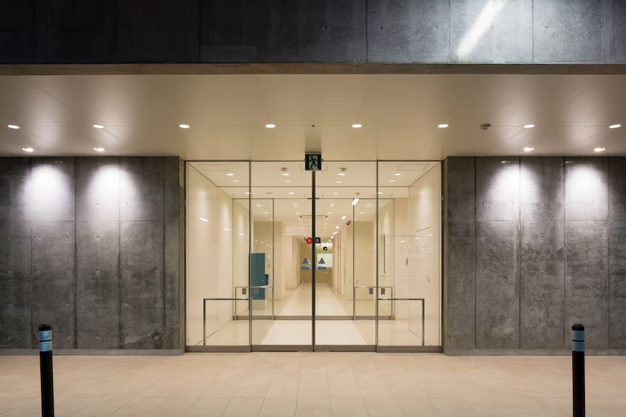 杏林大学医学部付属病院のエントランスイメージ