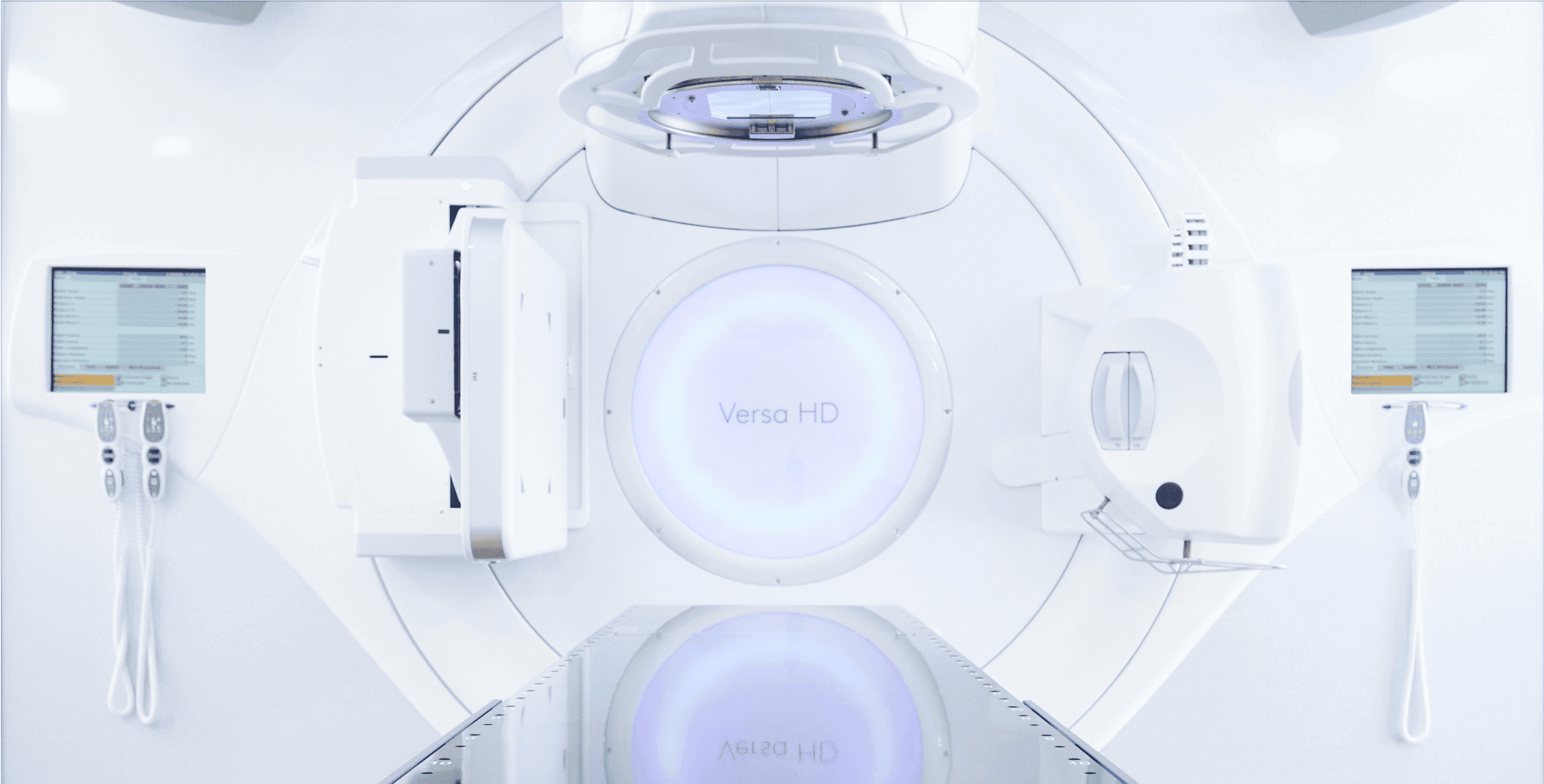 検査機器の室内