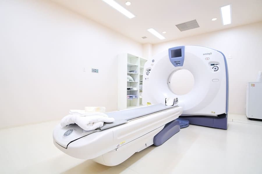 検査機器の室内（別角度）